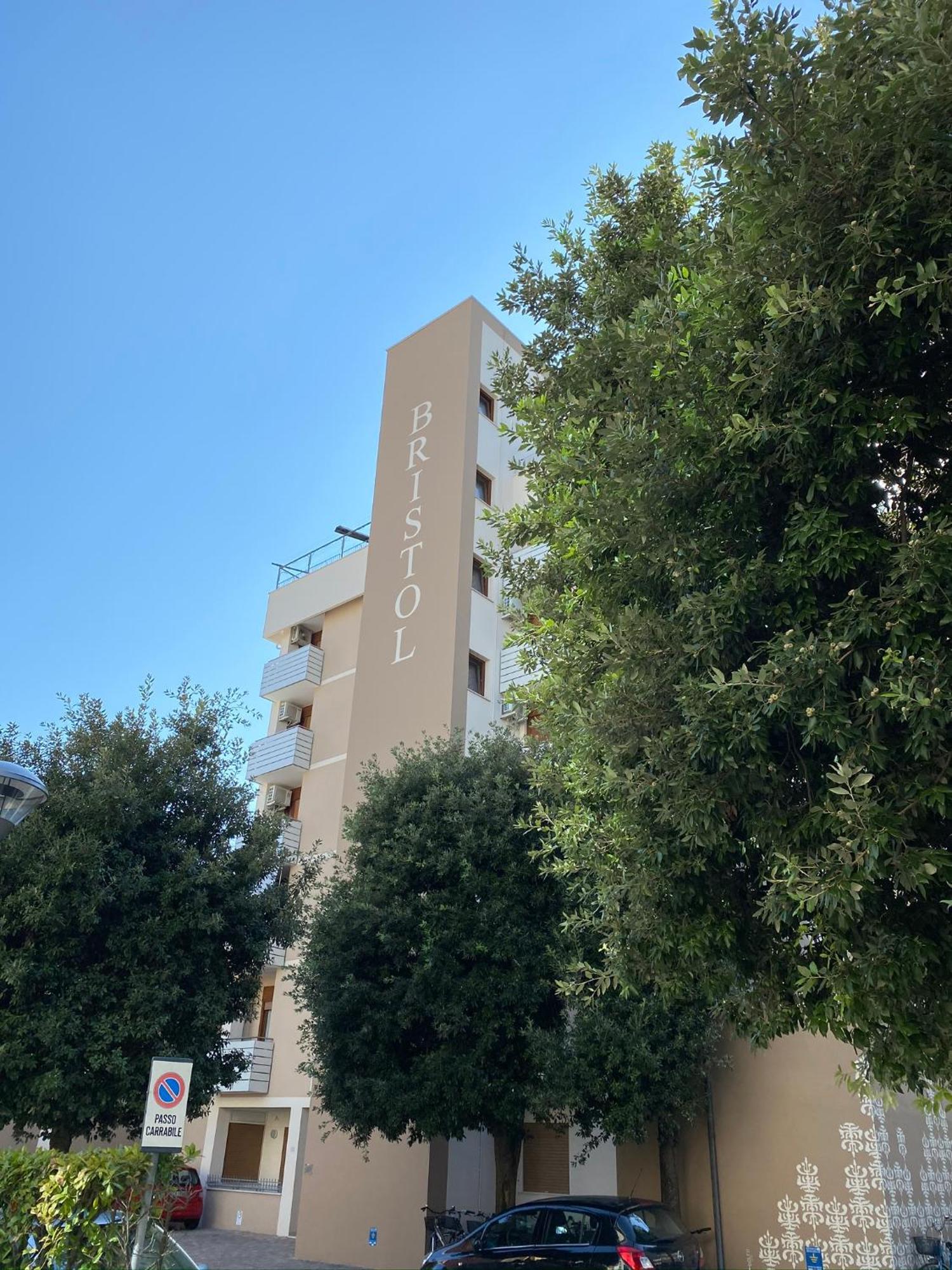 Residence Bristol ビビオーネ エクステリア 写真